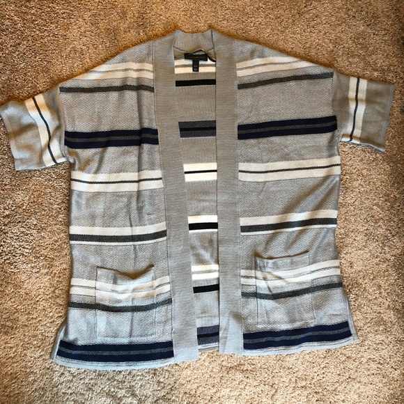 Lane Bryant Short Sleeve Cardigan - Picture 2 of 3